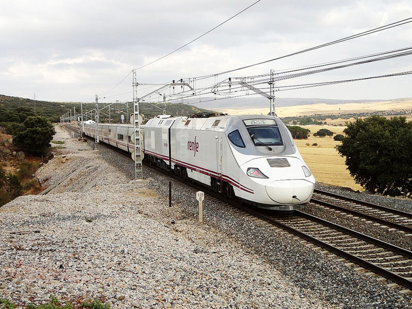 TALGO COLABORA CON RENFE EN LA MEDICALIZACIÓN DE TRENES PARA EL TRANSPORTE DE PACIENTES DEL COVID19